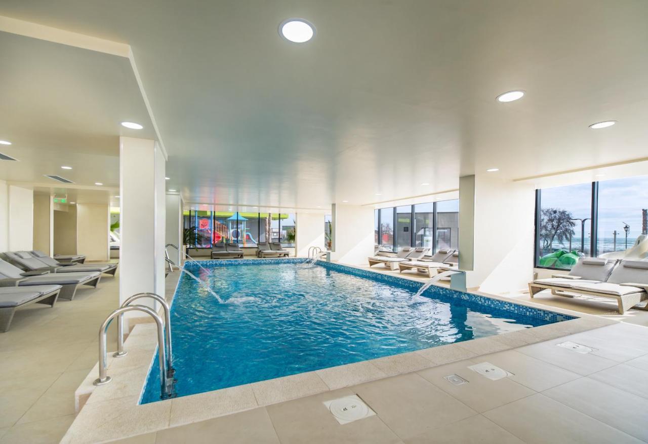 Provence Apartment In Spa N Pool Resort Mamaia Exterior photo